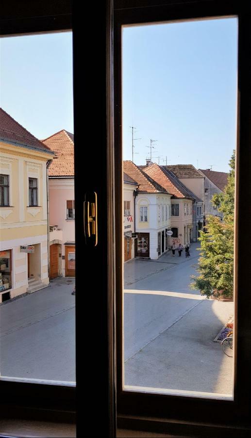 Luxury Apartment In The Heart Of Varazdin Exterior photo