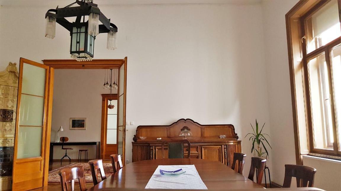 Luxury Apartment In The Heart Of Varazdin Exterior photo
