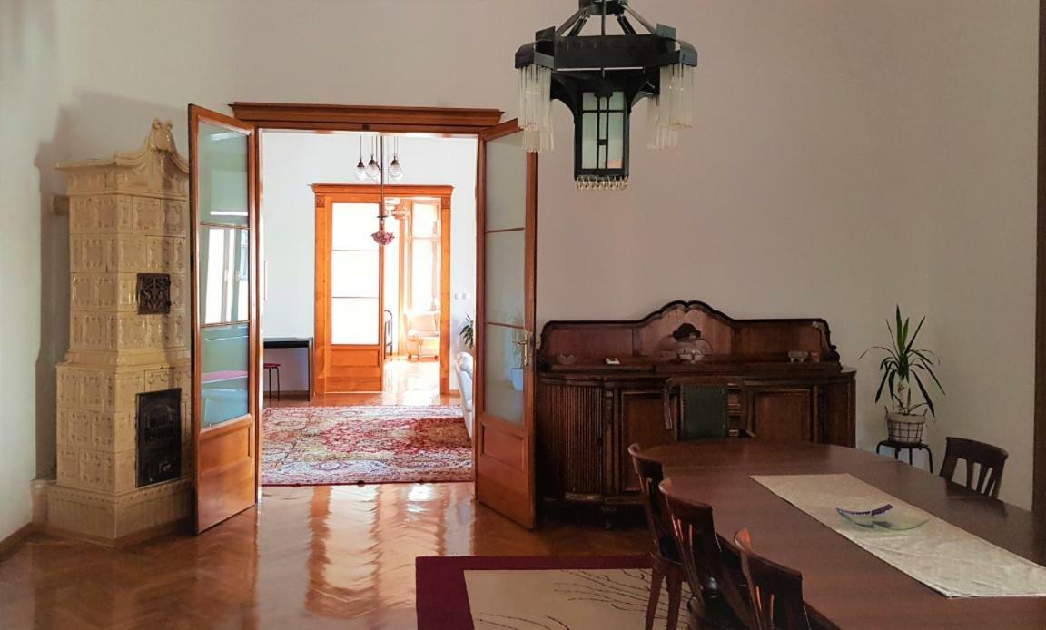 Luxury Apartment In The Heart Of Varazdin Exterior photo