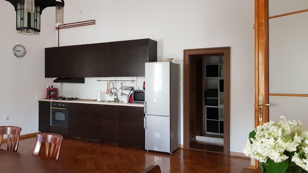 Luxury Apartment In The Heart Of Varazdin Exterior photo